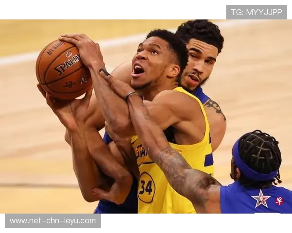 塔图姆欧洲步突破,轻盈上篮得手——探秘篮球场上的灵动之美 塔图姆欧洲步突破,轻盈上篮得手——探秘篮球场上的灵动之美