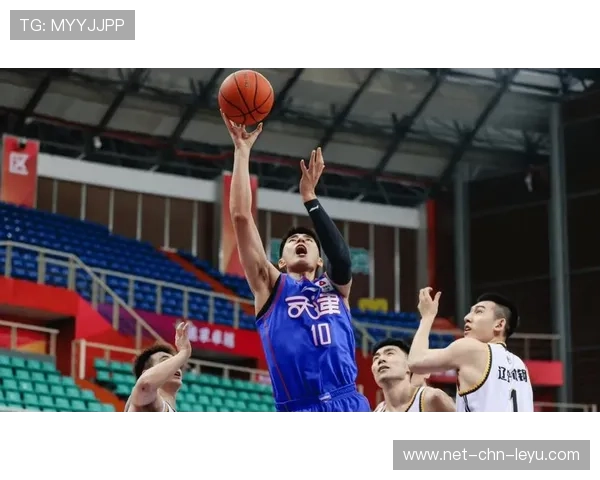 新疆篮板保护表现稳健