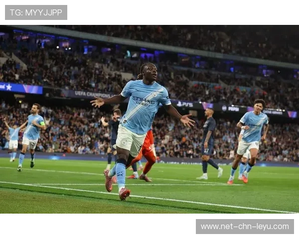 逆境中的坚守：欧冠防守大佬的绝佳表现，欧冠最强守门员